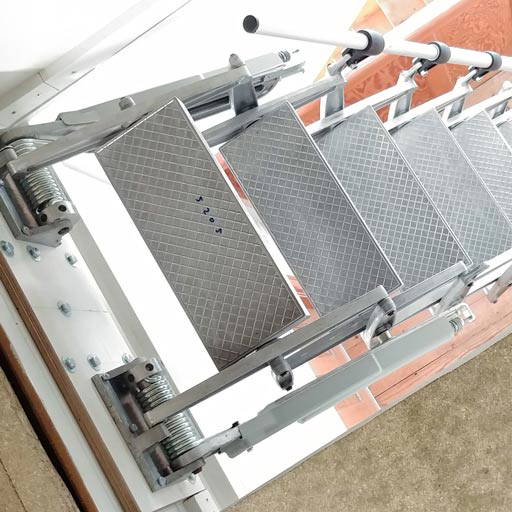 Elite Retractable Ladder fully extended - view from above Elite Retractable Ladder fully extended - view from above